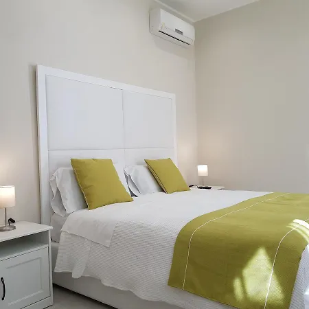 Bed & Breakfast Via Cavour 32 4*