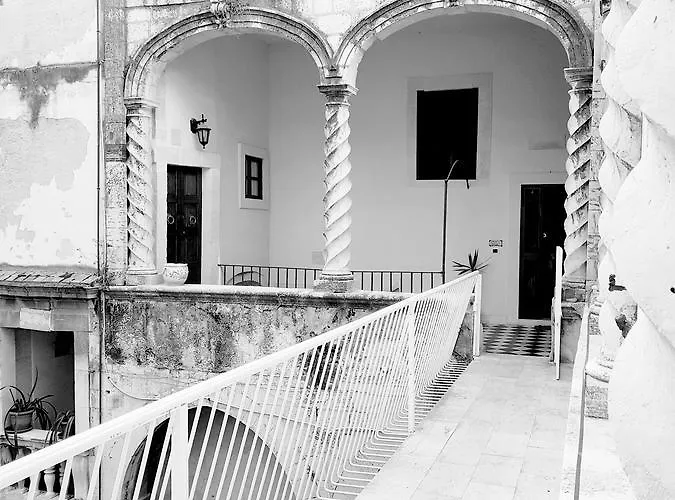 Via Cavour 32 Bed & Breakfast 3*